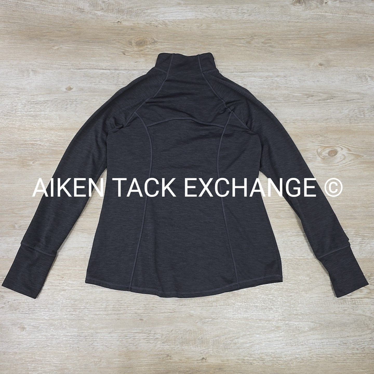Layer 8 Long Sleeve Light Weight Pull Over, Size Medium