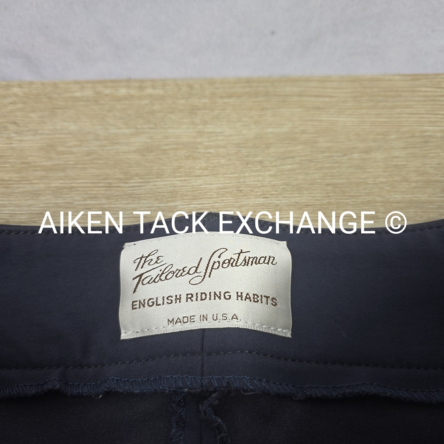 Tailored Sportsman Trophy Hunter Knee Patch Breeches, Size 26