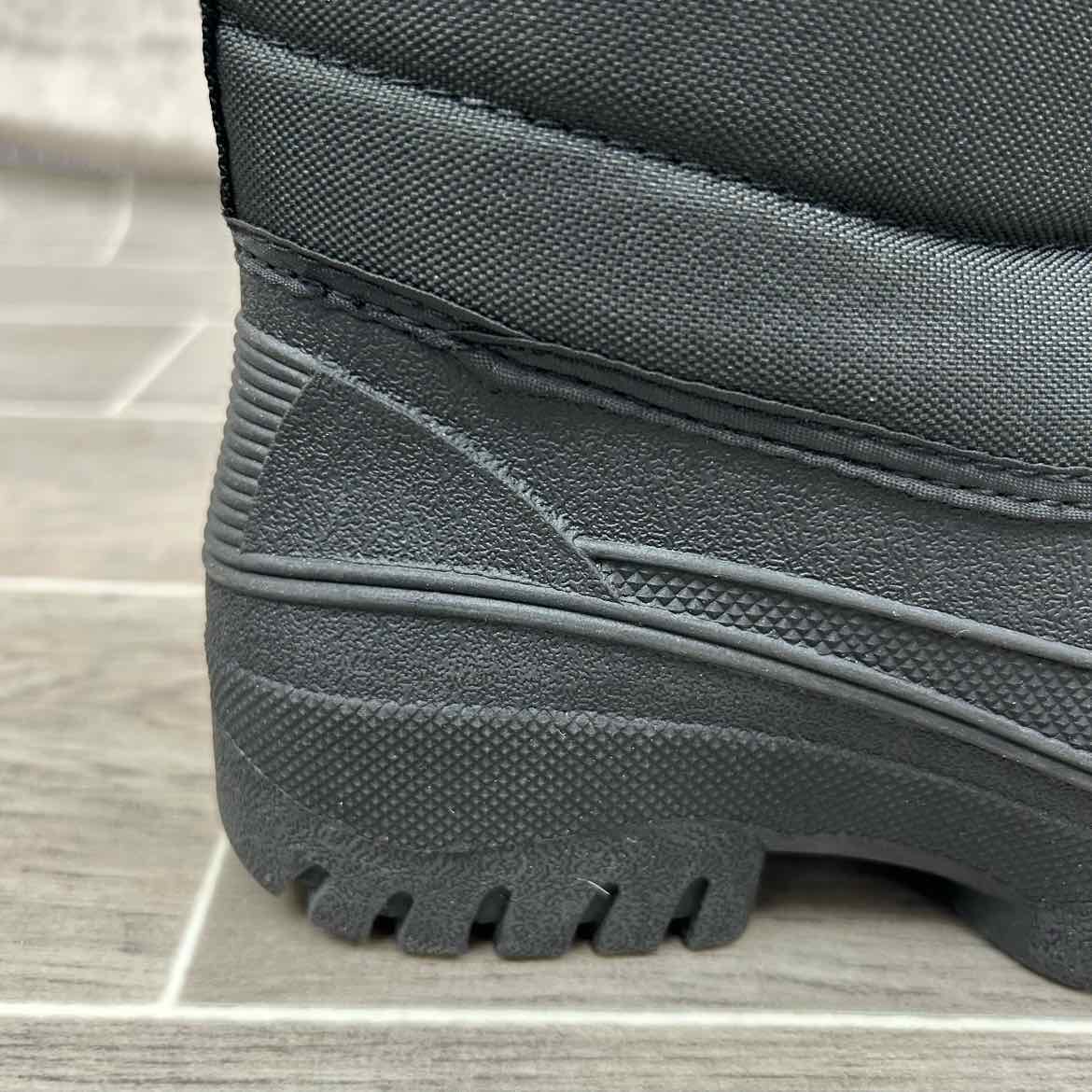 Horze Waterproof Insulated Barn Boots, Size 32 (US 2)
