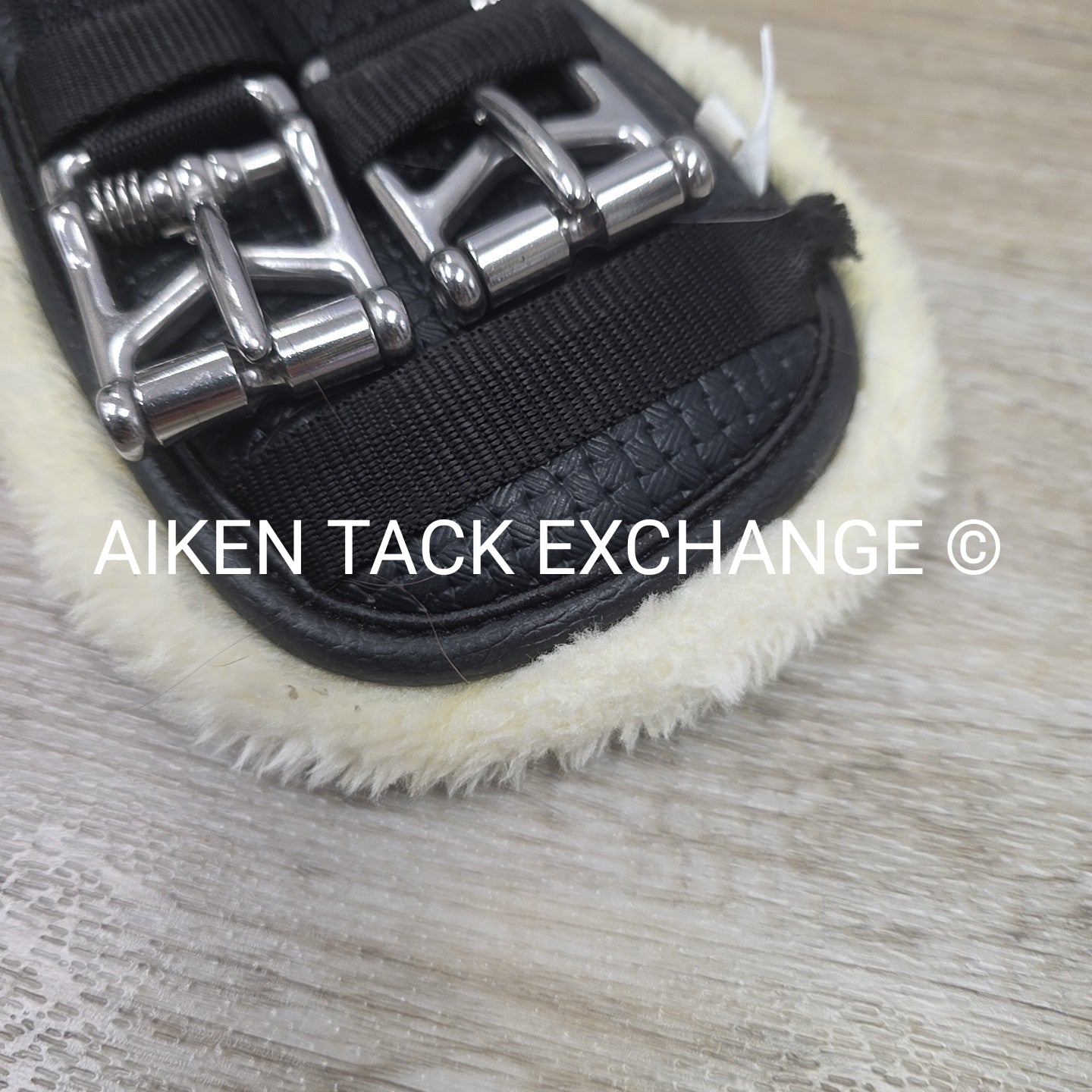 Lettia Memory Foam Sherpa Fleece Clik Dressage Girth, Black, 22"