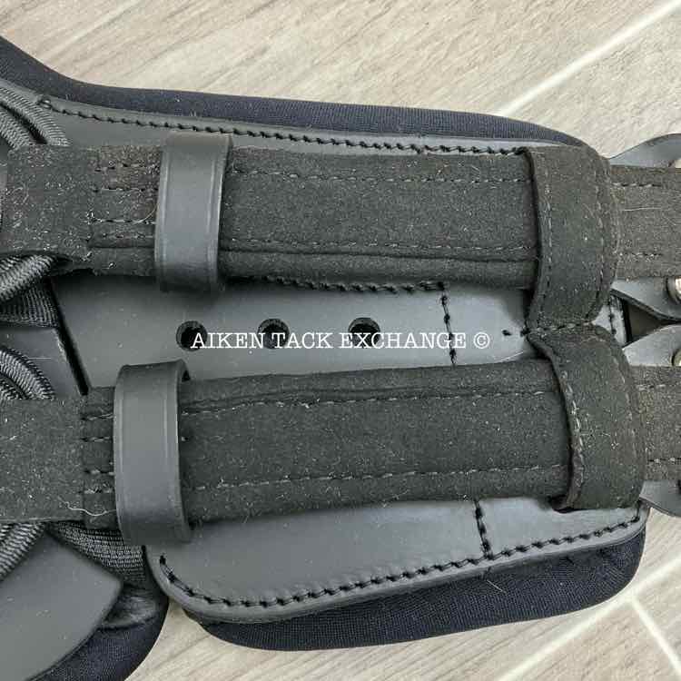 Stubben Equi-Soft Dressage Girth with Padded Neoprene Liner, Black, 20"