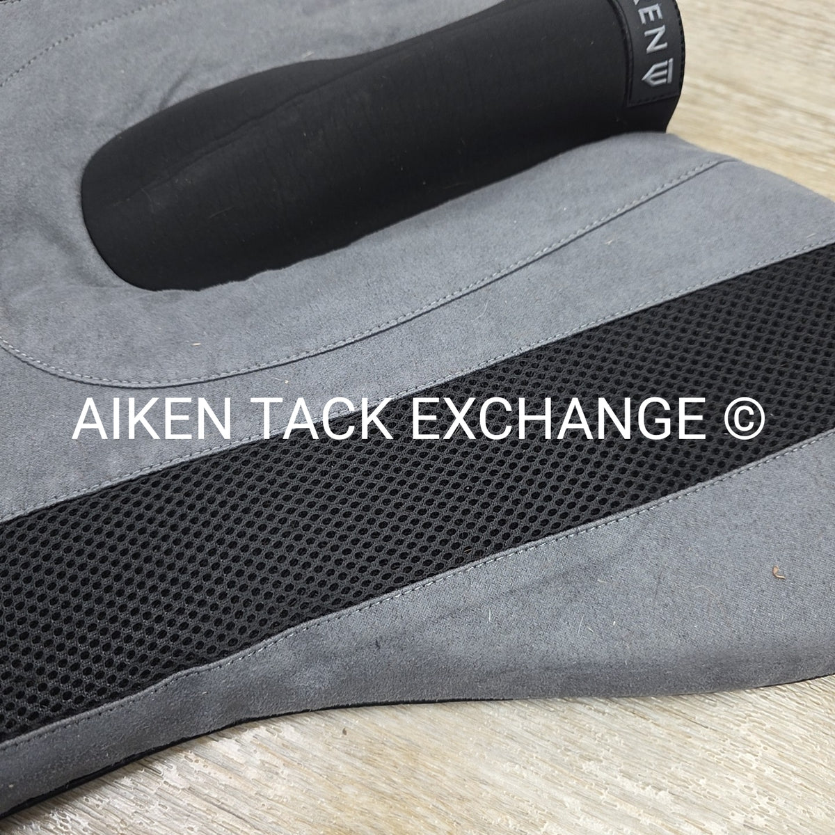 Winderen Jumping Correction Comfort Half Pad, 18"