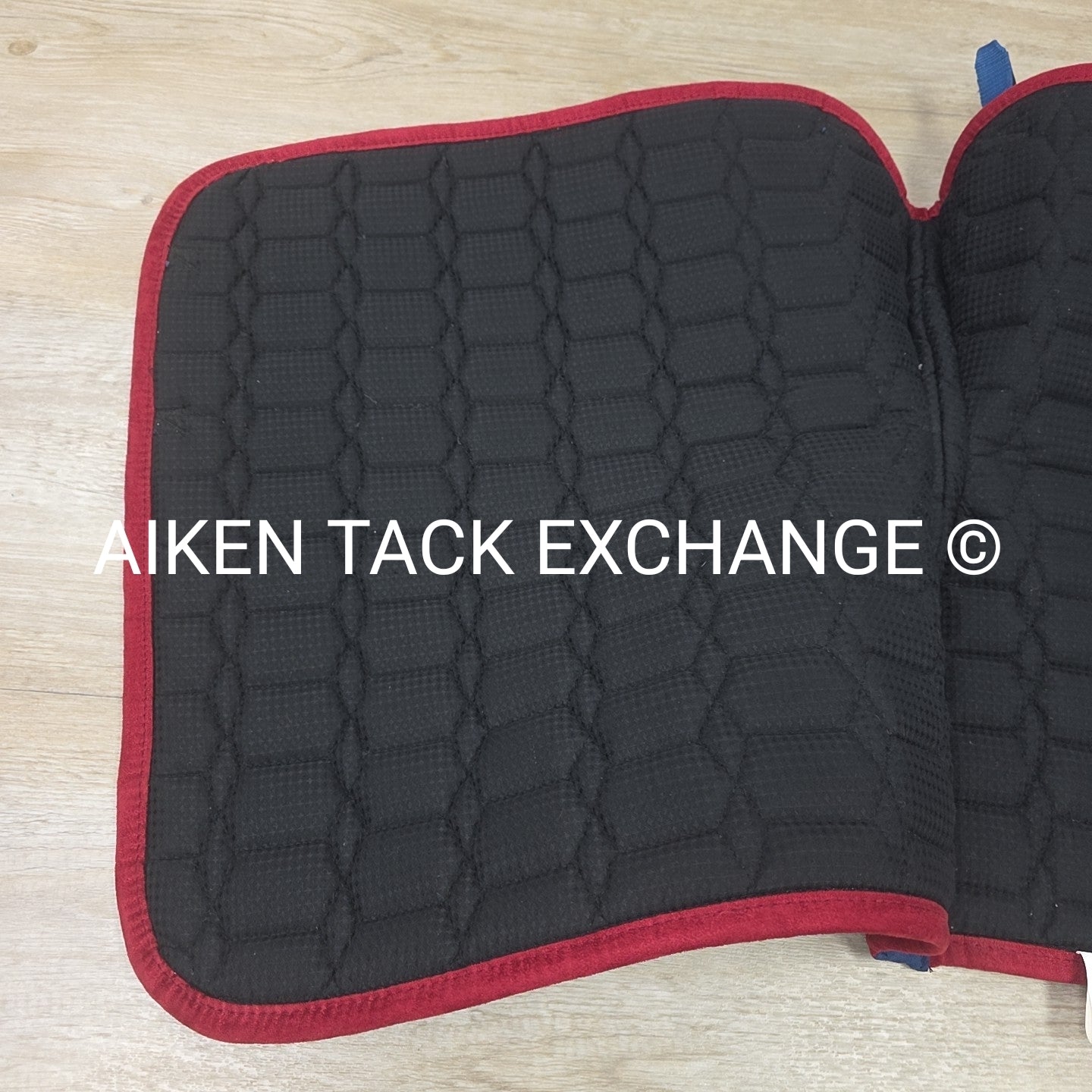 QHP Cross Eldorado Dressage Saddle Pad