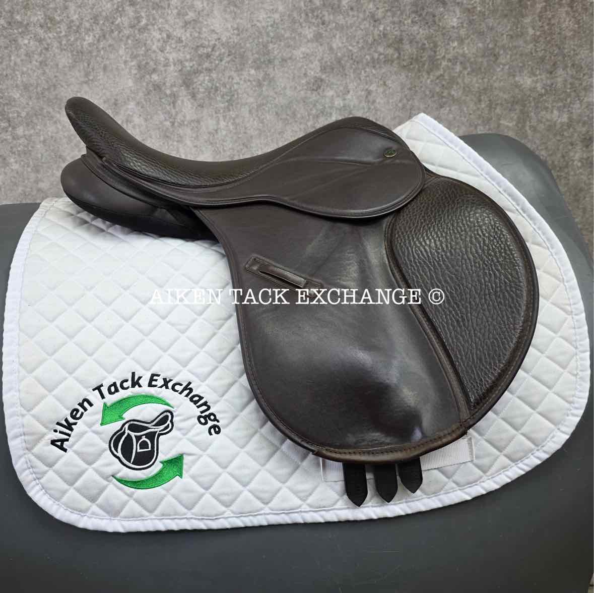 Dover Synthetic ProRide Close Contact Jump Saddle, 16.5" Seat, Medium Tree, Wool Flocked Panels