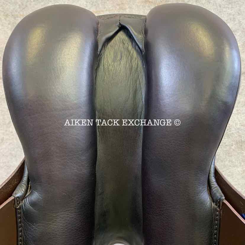**SOLD** 2017 Passier PASSIERBLU Motion Close Contact Jump Saddle, 17.5" Seat, Wide Tree, Wool Flocked Panels