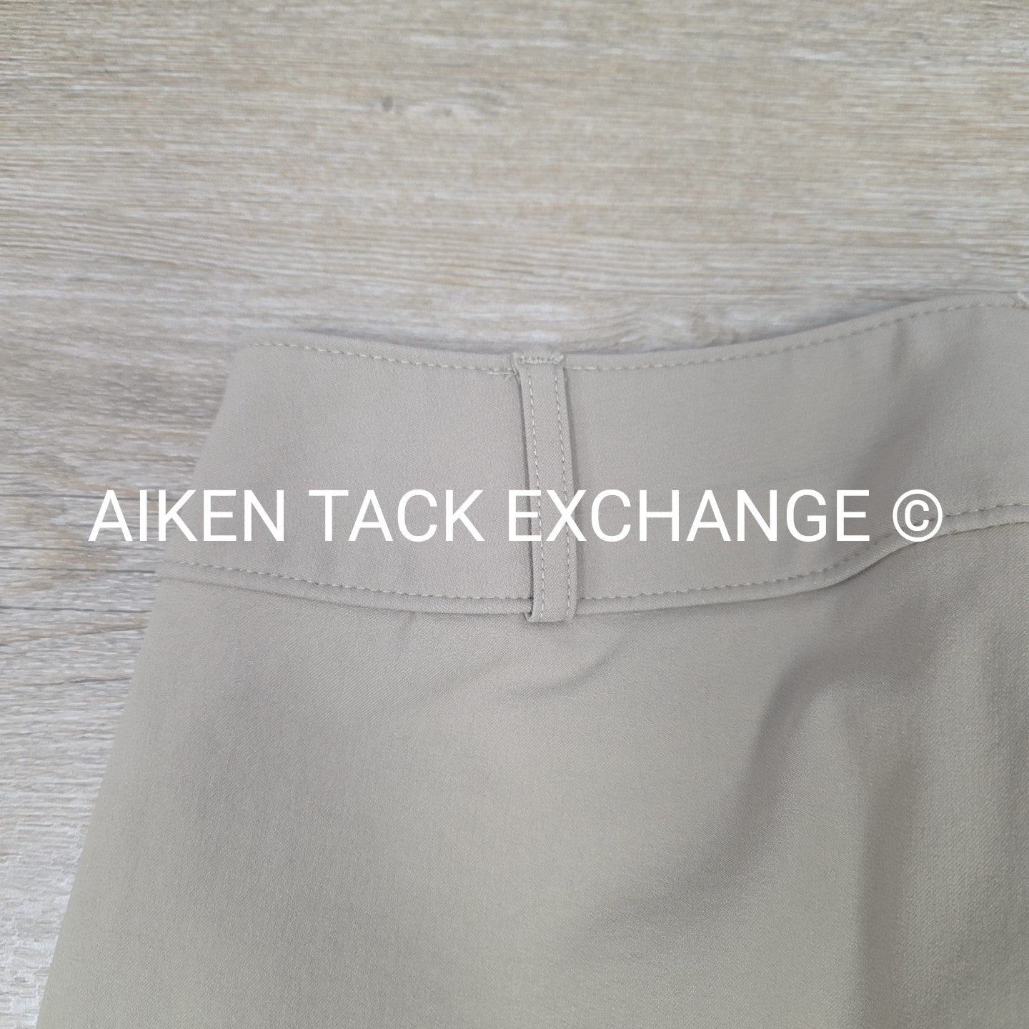 Tailored Sportsman Trophy Hunter Knee Patch Breeches, Size 30 L