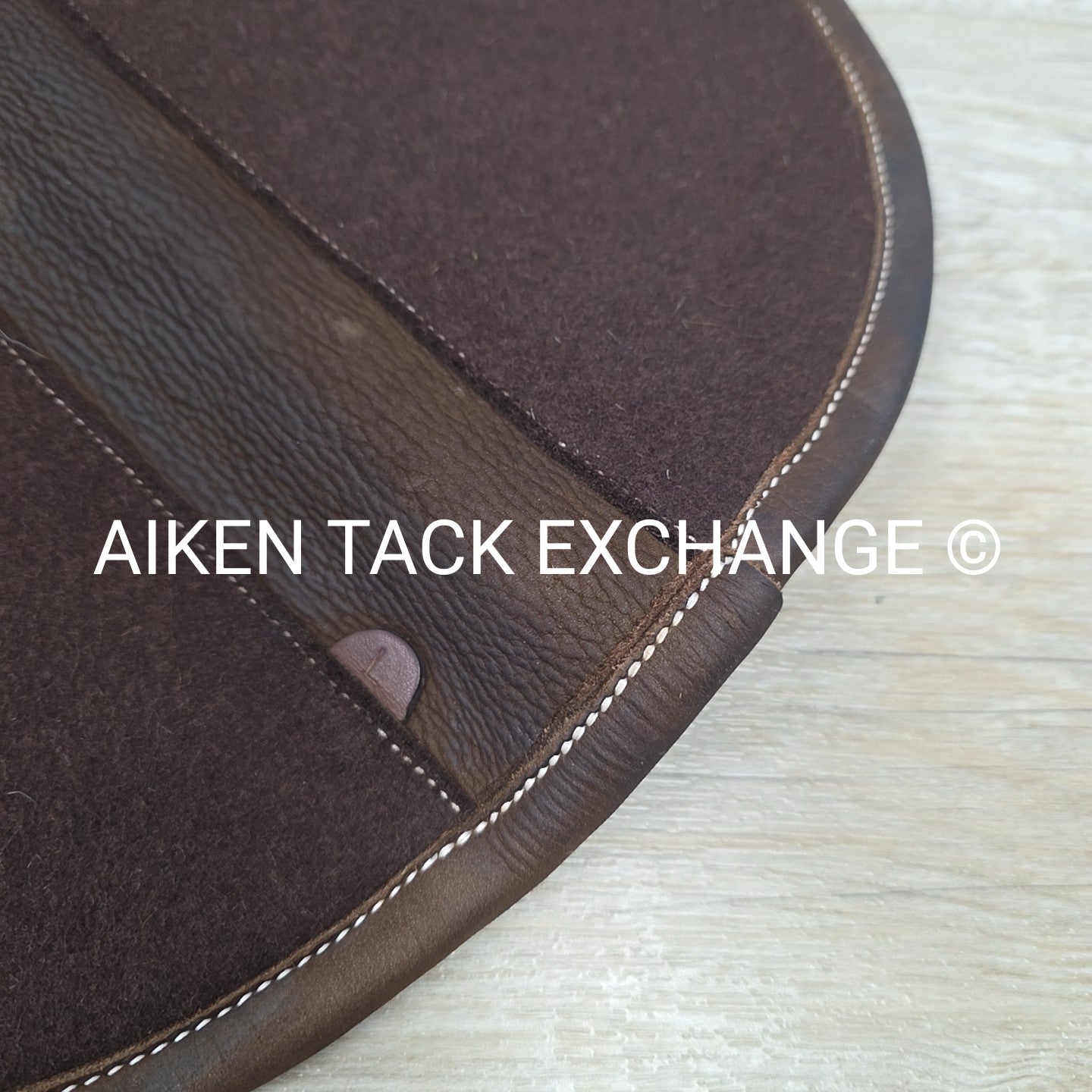 Voltaire Leather & Felt Half Pad, Size Large