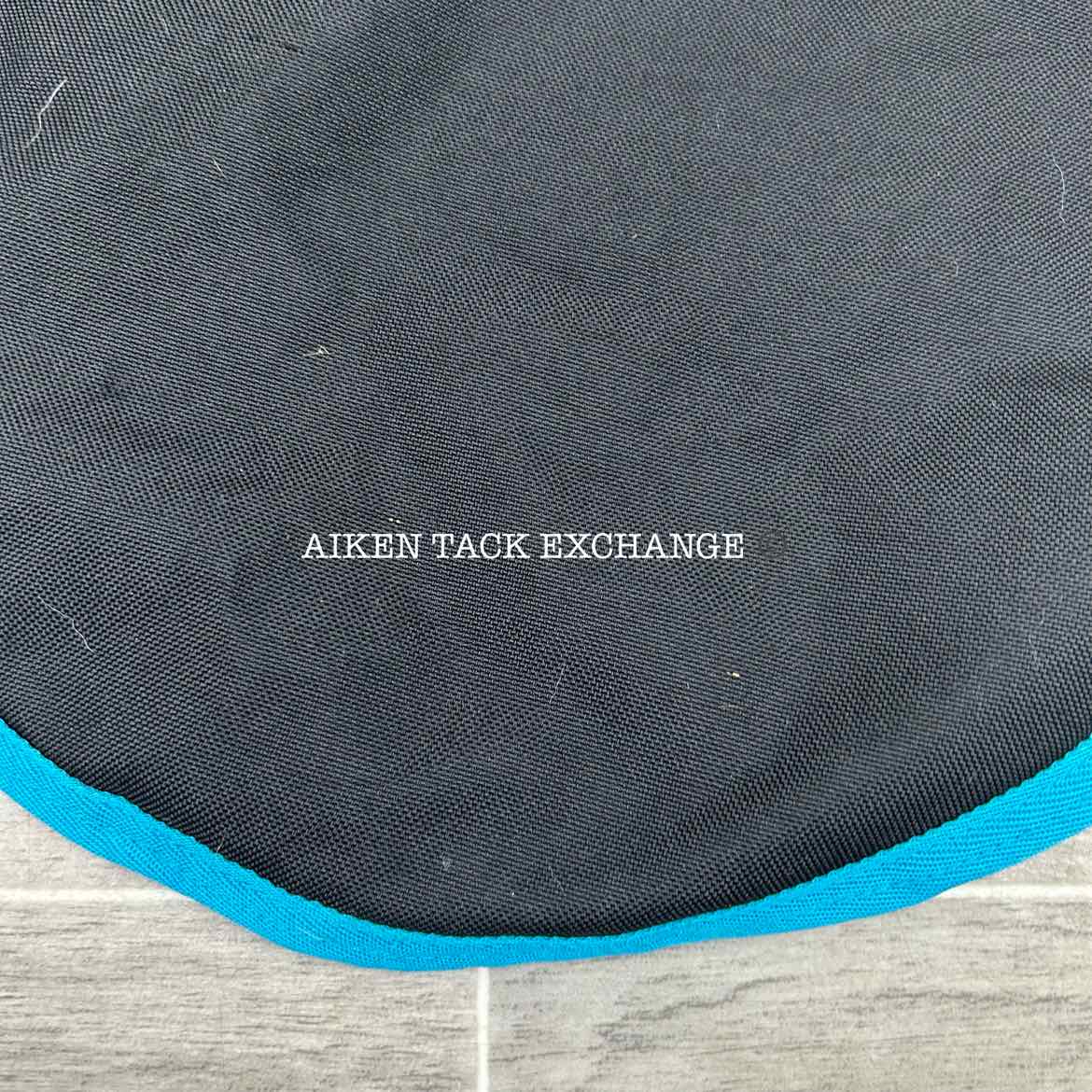 Amigo Bravo 12 Original Hood Neck Cover 150g, 81"