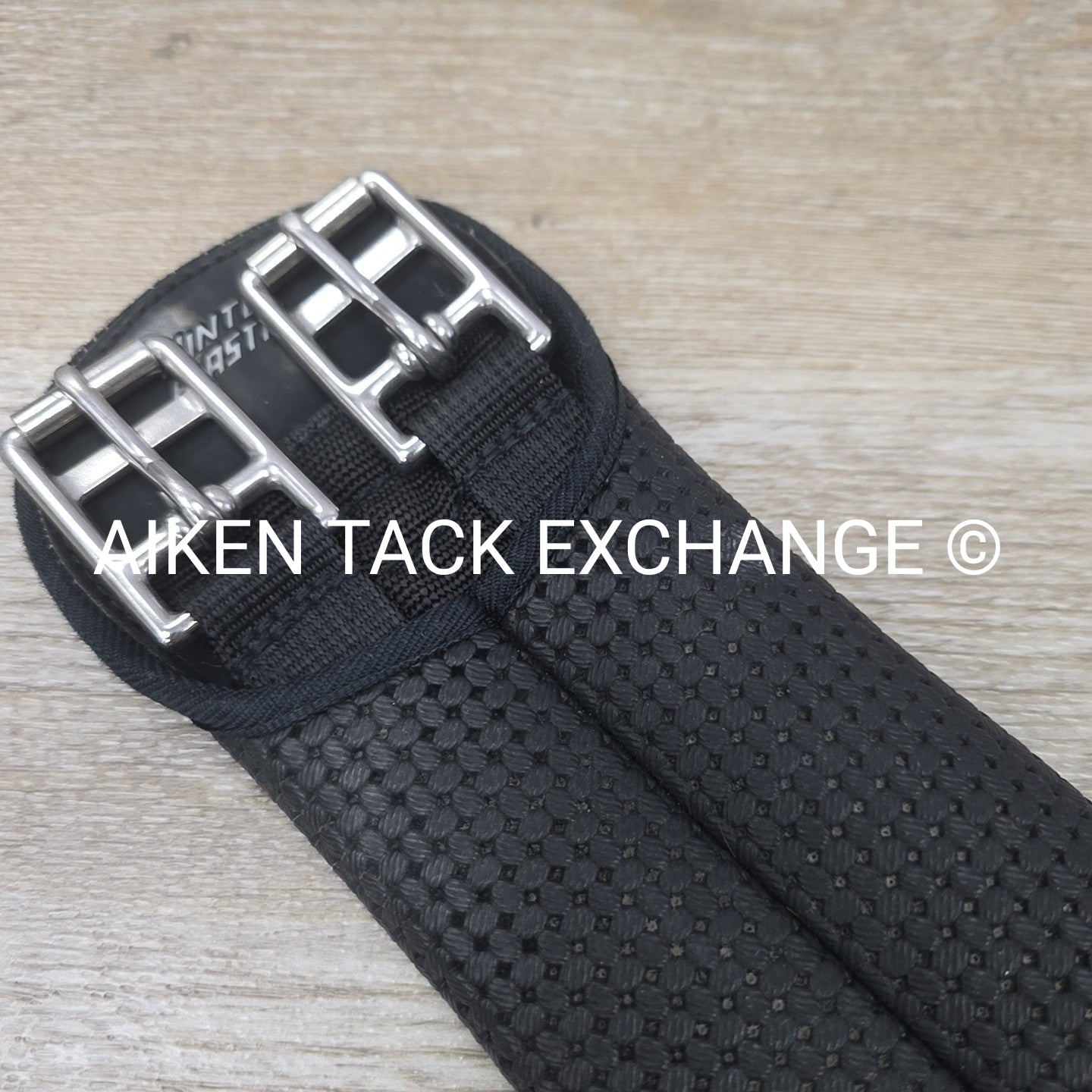 Wintec Short Girth, Black, 26"