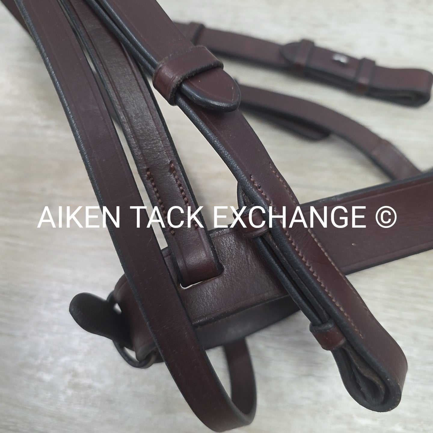 KL Select Foxwell Flat Hunt Bridle with Matching Laced Reins, Brown, Size Full