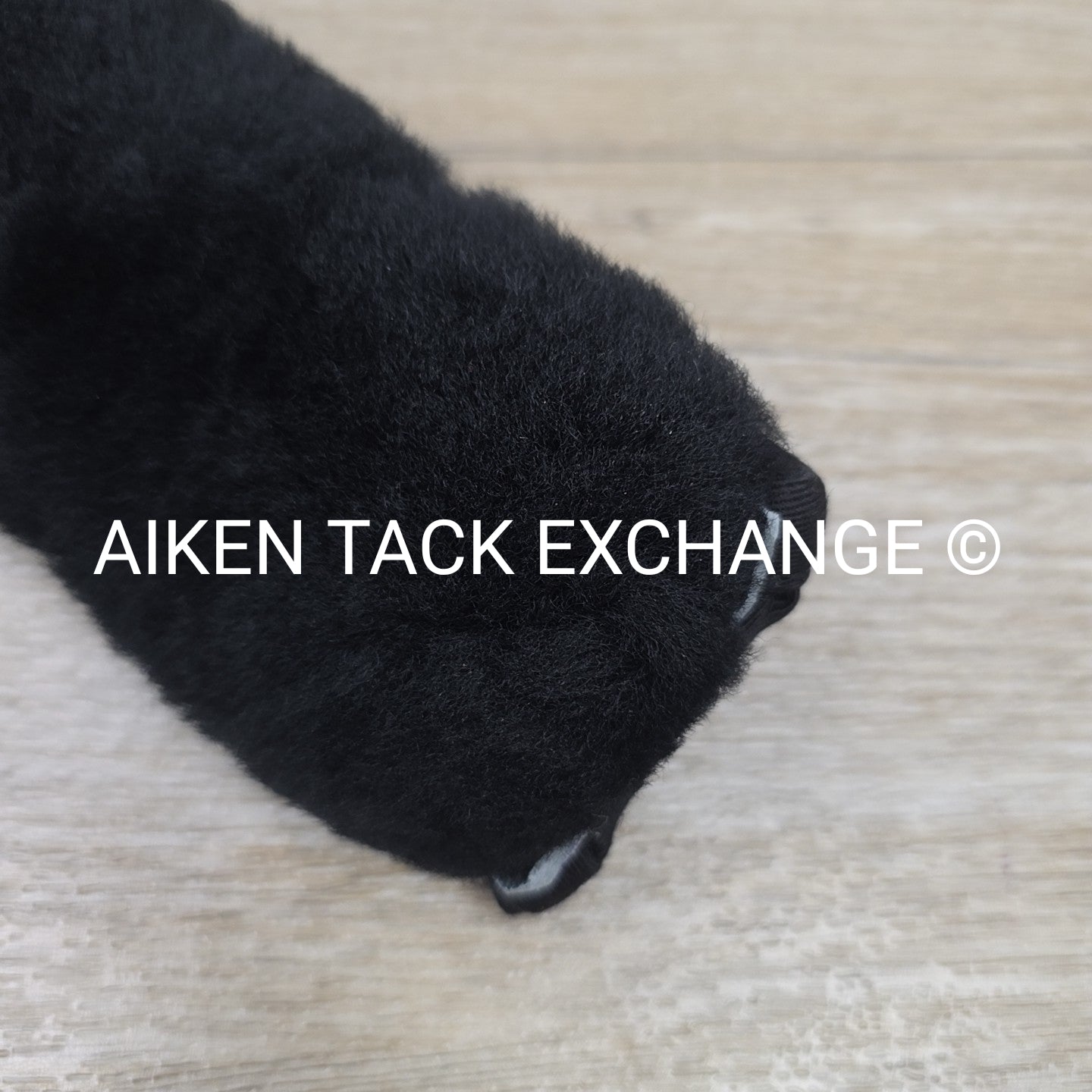 Waldhausen Sheepskin Nose or Chin Protector, Black