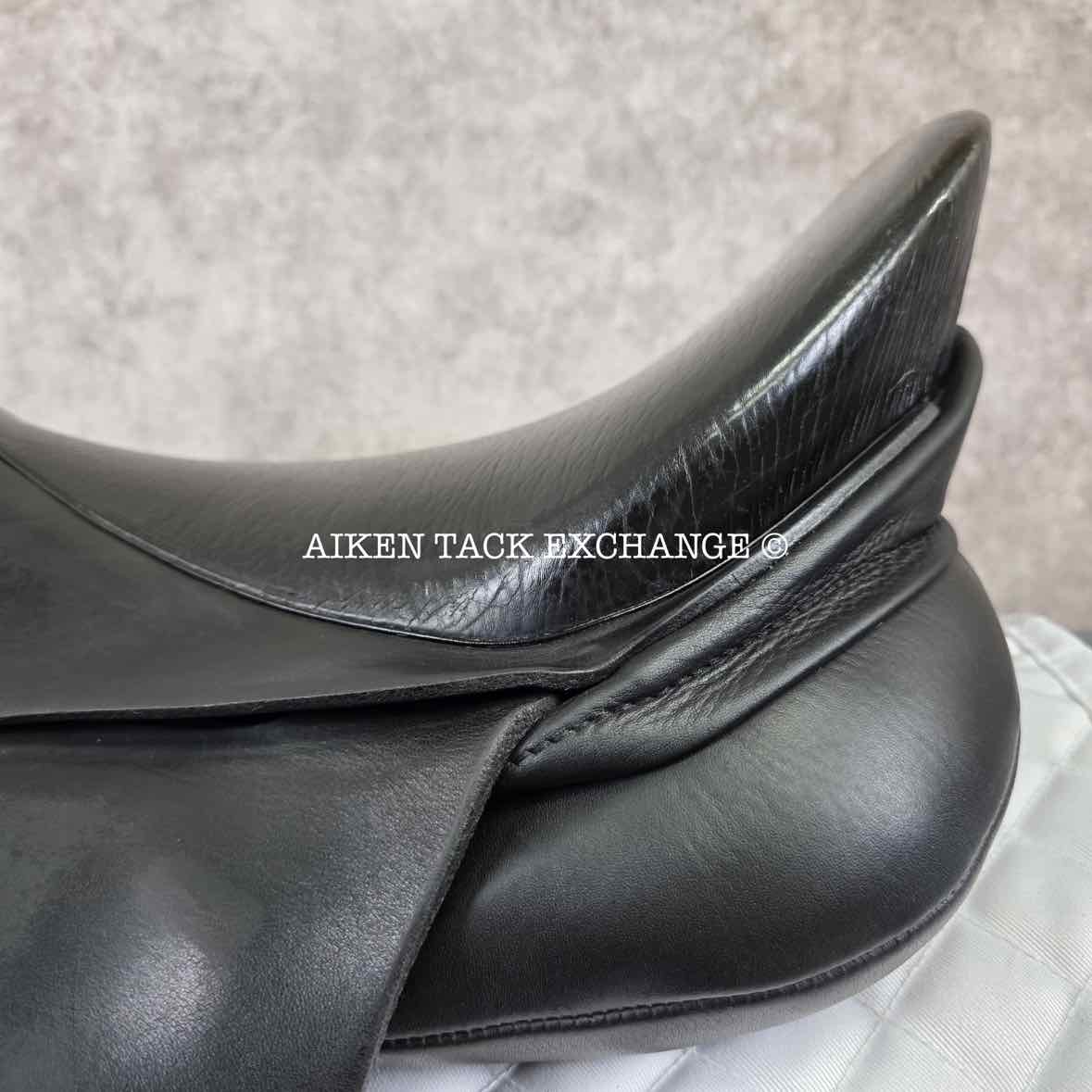 2000 Schleese CHB Dressage Saddle, 17.5" Seat, MW/W Tree, Wool Flocked Panels