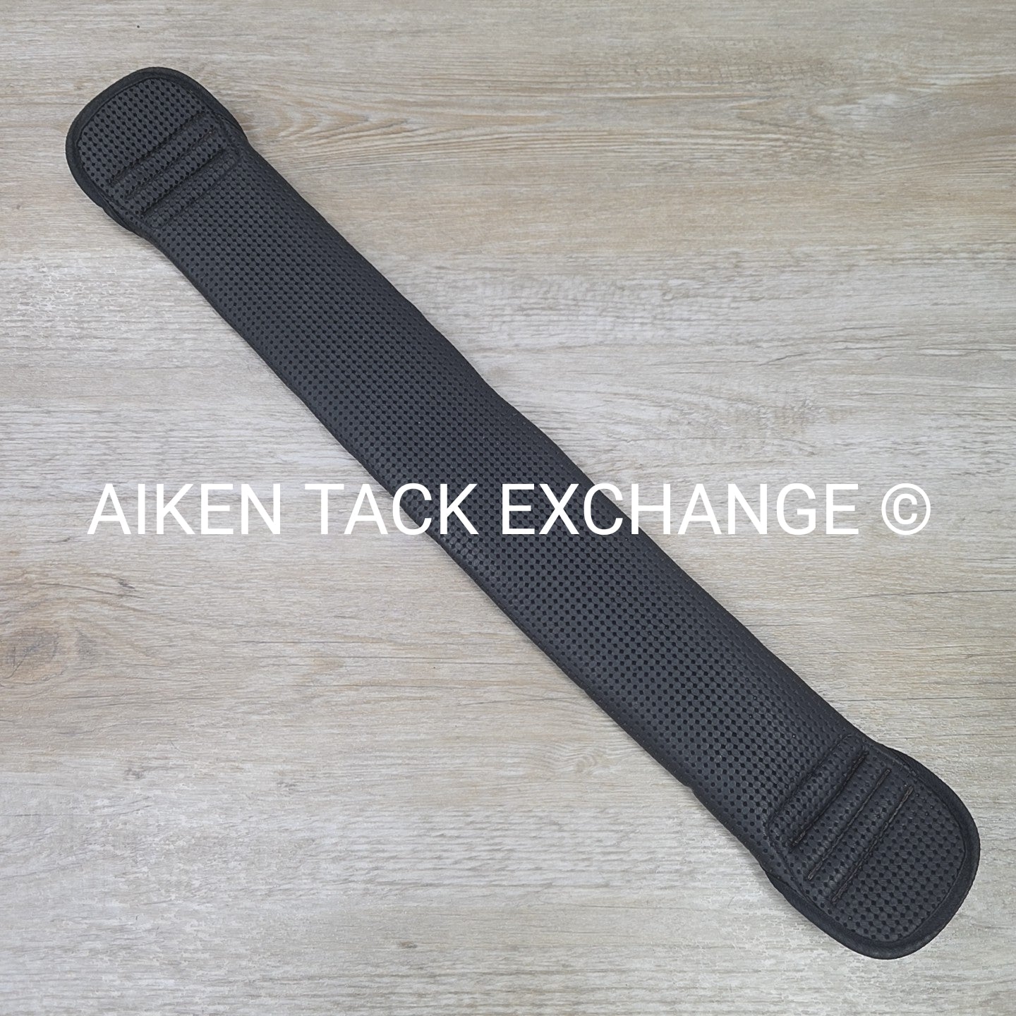 Wintec Short Girth, Black, 26"