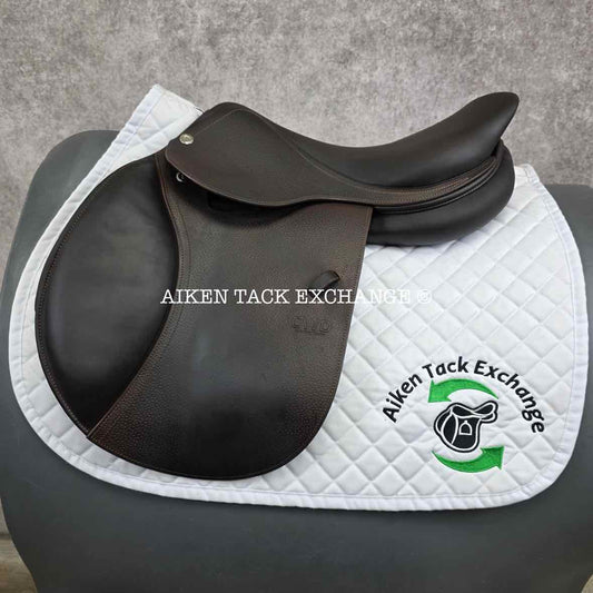 2016 CWD SE02 Close Contact Jump Saddle, 17" Seat, 2L Flap, Medium Tree, Foam Panels