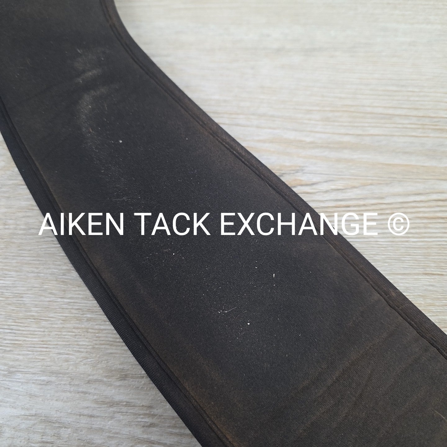 BARGAIN BUNDLE: 2 Ovation Gel Body Form Dressage Girths, Black, 22"