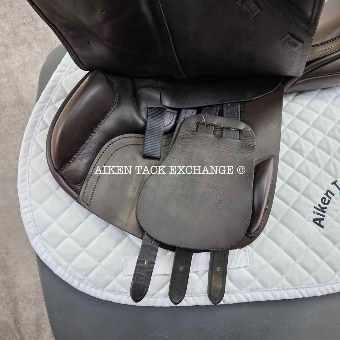 Albion Legend K2 Jump Saddle, 17.5" Seat, Wide Tree, Wool Flocked Panels