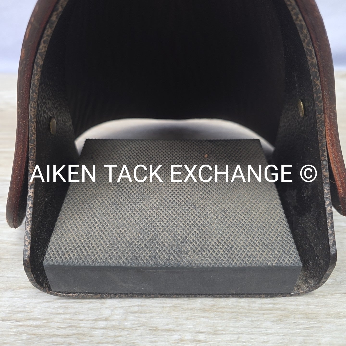 Tucker Ergobalance Hooded Western Stirrups, Missing Rubber Foot Cushion