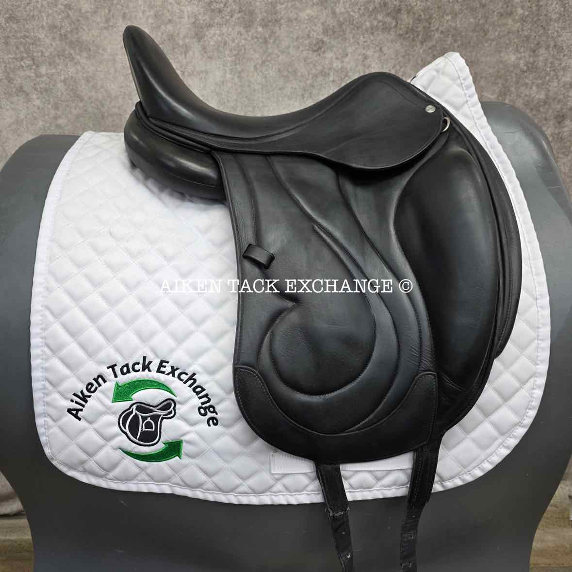 2016 Antares Cadence Monoflap Dressage Saddle, 17" Seat, 3D Flap, Medium Wide Tree, Foam Panels, Full Buffalo Leather