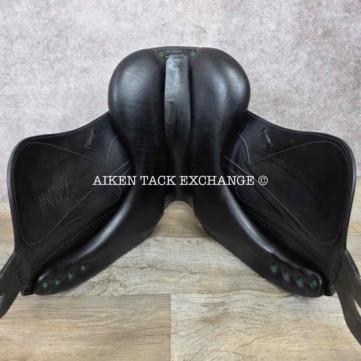 2001 Devoucoux Makila Monoflap Dressage Saddle, 17" Seat, 2A Flap, M/MW Tree, Foam Panels, Full Buffalo Leather