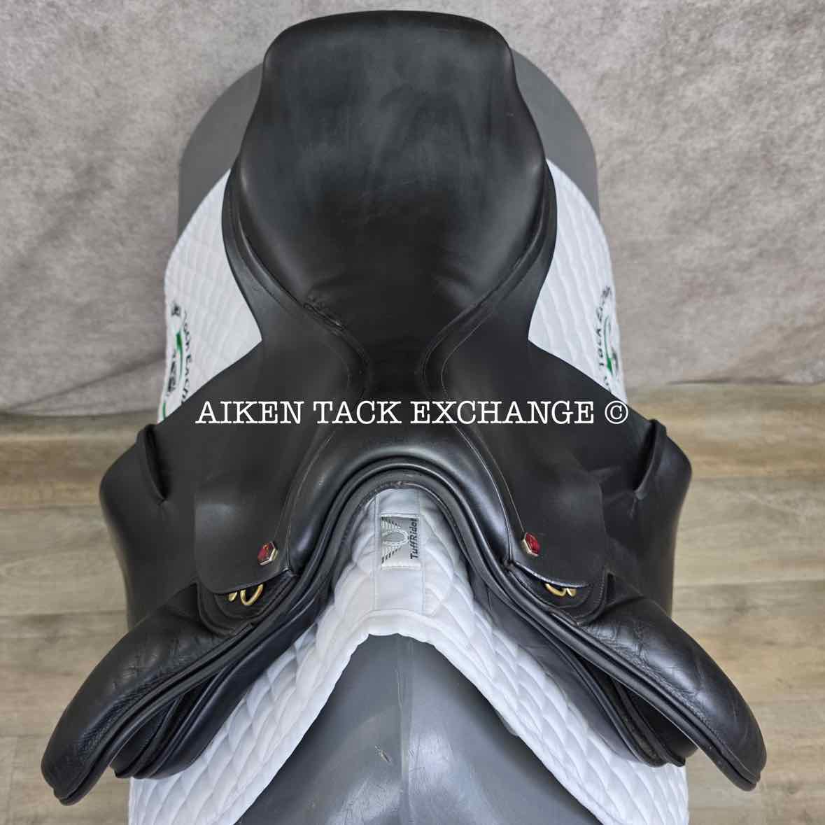 **SOLD** 2001 Albion Kontrol Close Contact Jump Saddle, 17.5" Seat, Medium Narrow Tree, Wool Flocked Panels