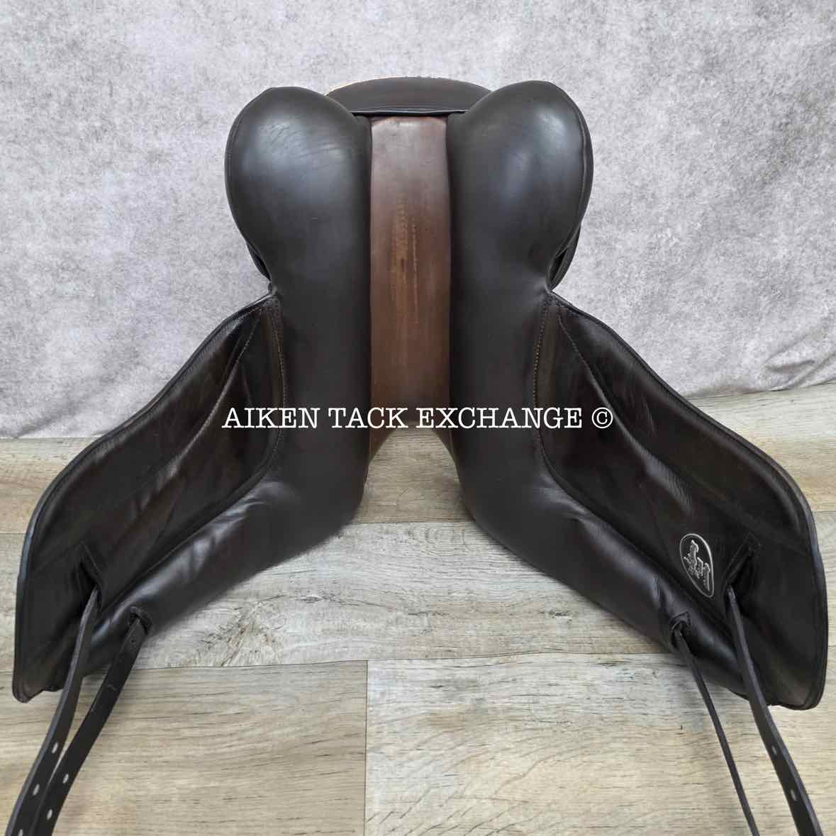 2019 Custom Saddlery Wolfgang Omni Monoflap Dressage Saddle, 17" Seat, Adjustable Tree, Wool Flocked Panels