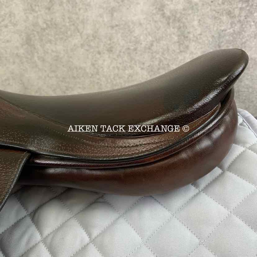 Majestic Supreme Close Contact Saddle, 17" Seat, Medium/Medium Narrow Tree, Foam Panels