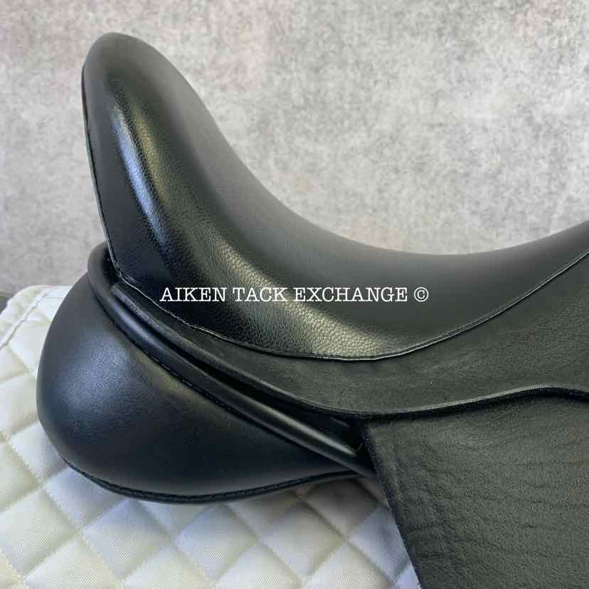 **SOLD** 2010 Black Country Eloquence Dressage Saddle, 17.5" Seat, Extra Wide Freedom Hoop Tree, Wool Flocked Panels