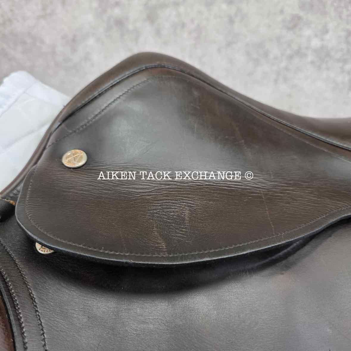 Crosby Excel XL Close Contact Jump Saddle, 18" Seat, Medium Tree, Foam Panels