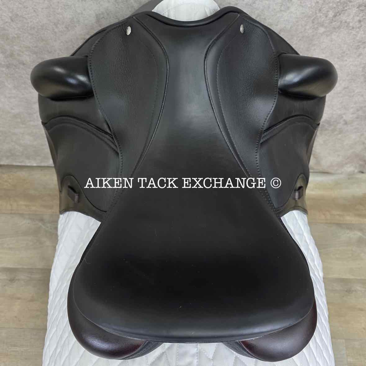 2019 Custom Saddlery Advantage R Monoflap Dressage Saddle, 17.5" Seat, Adjustable Tree, Wool Flocked Hybrid Panels