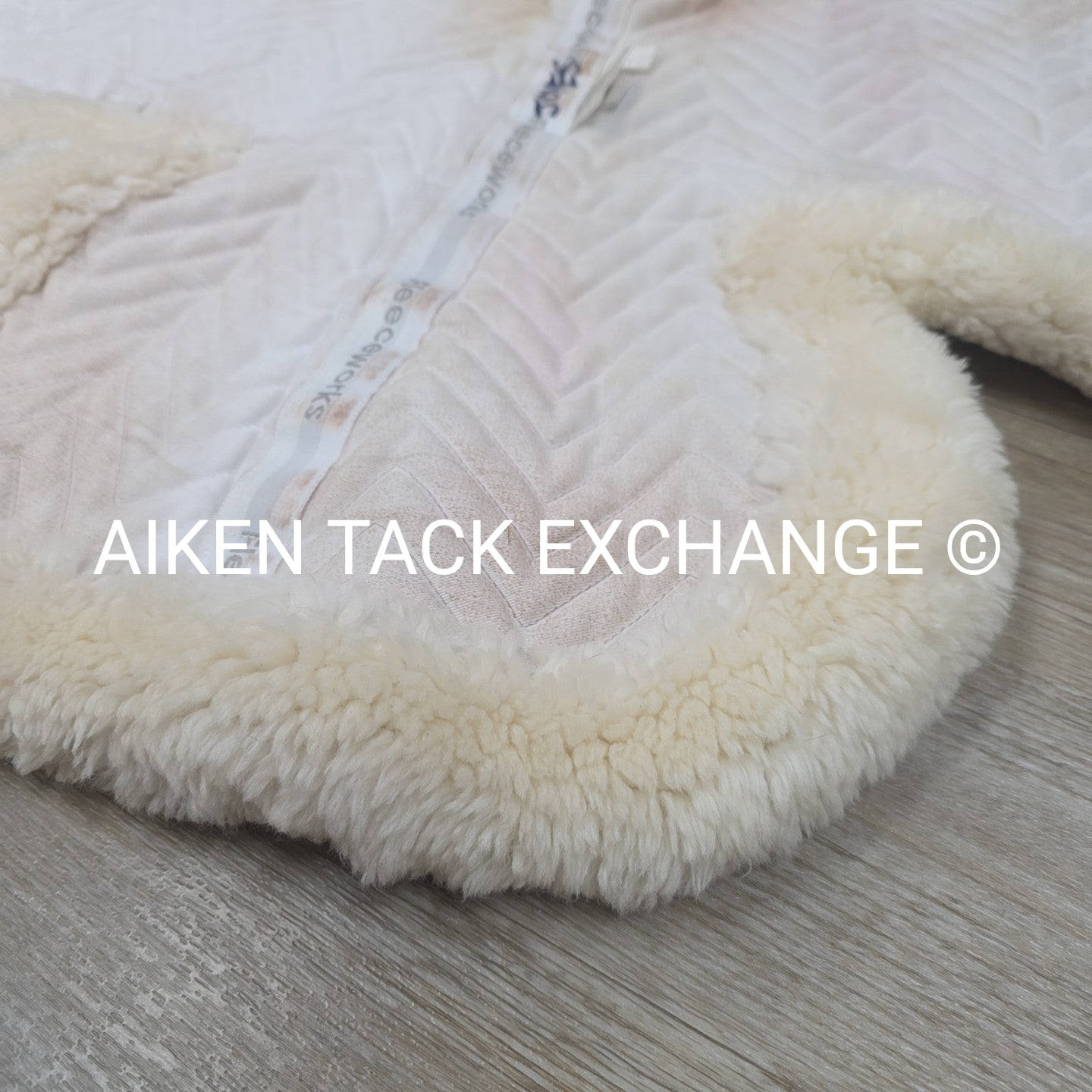 Fleeceworks Therawool Show Hunter Pad with Partial Trim, Size X-Large