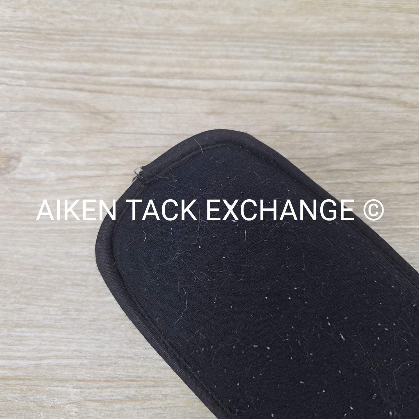 Lettia Memory Foam Clik Dressage Girth, Black, 28"