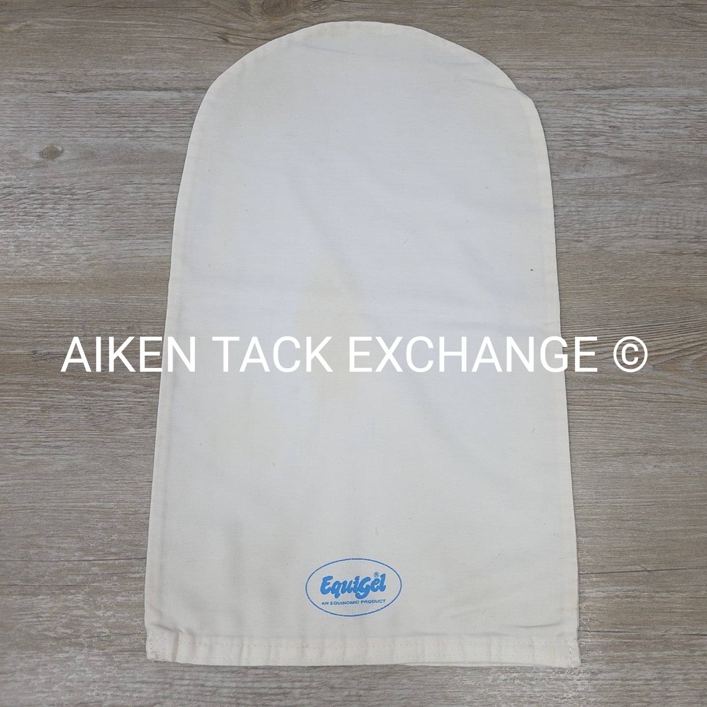 BARGAIN BUNDLE: EquiGel Half Pad with 7 Extra Covers
