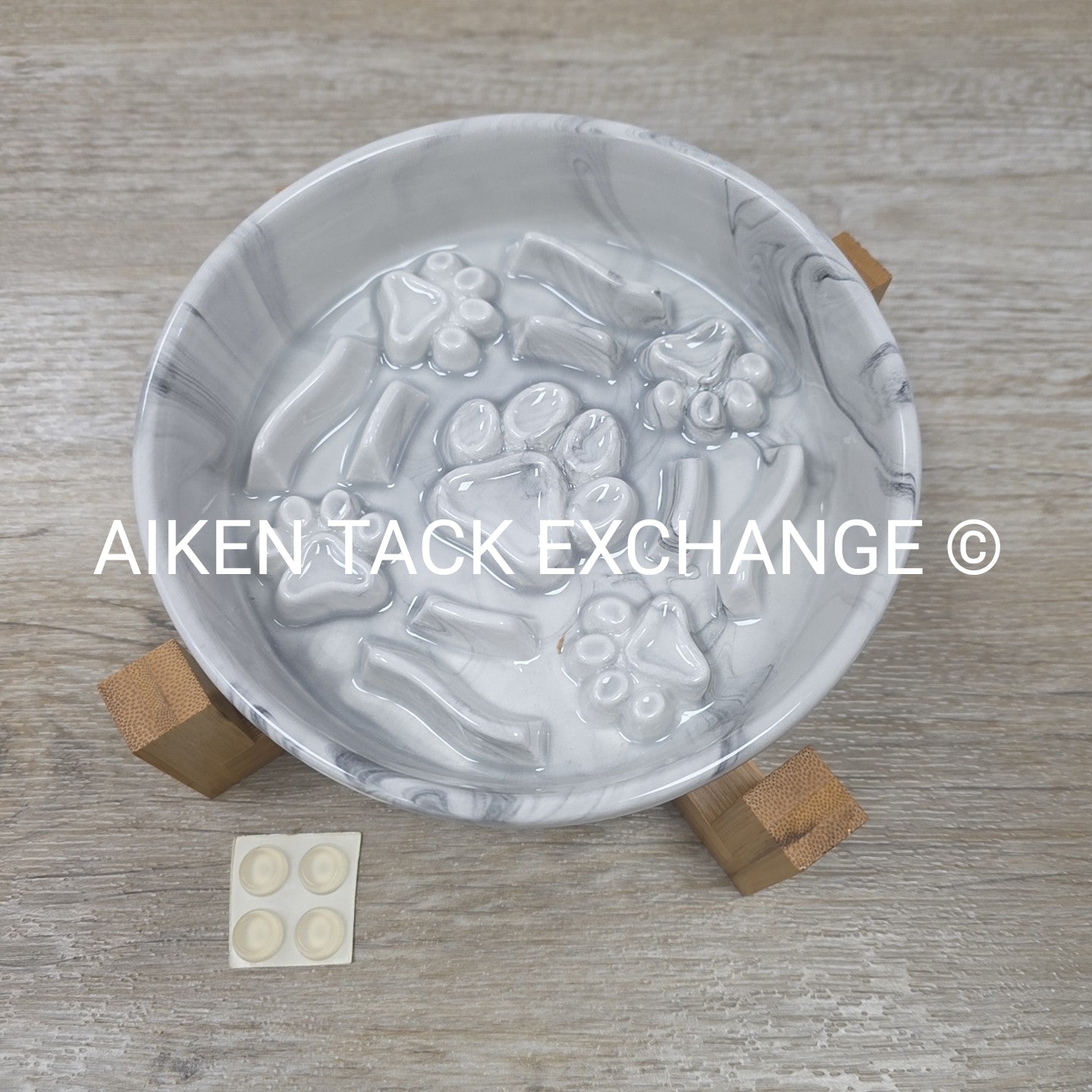 Elevated Ceramic Pet Feeder