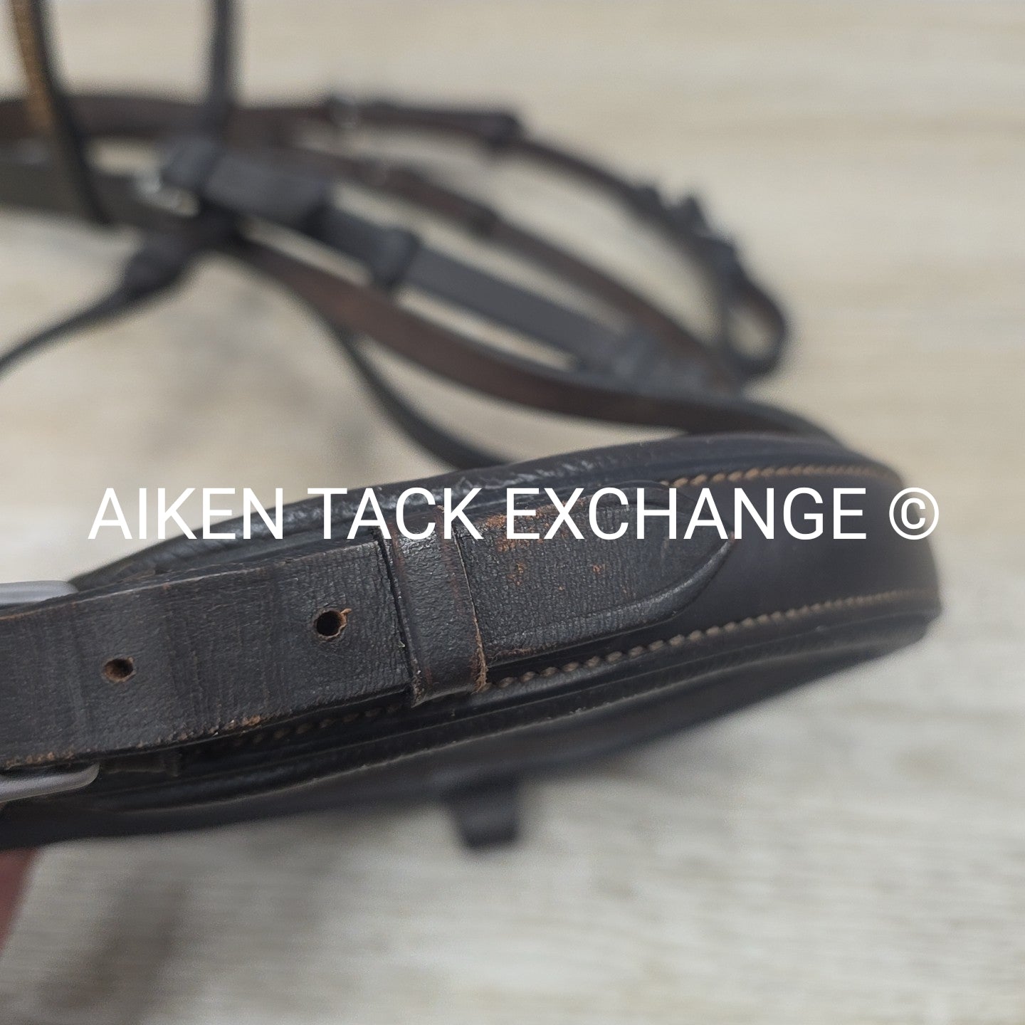 English Bridle with Clincher Noseband, No Flash Strap, No Reins, Brown, Size Cob