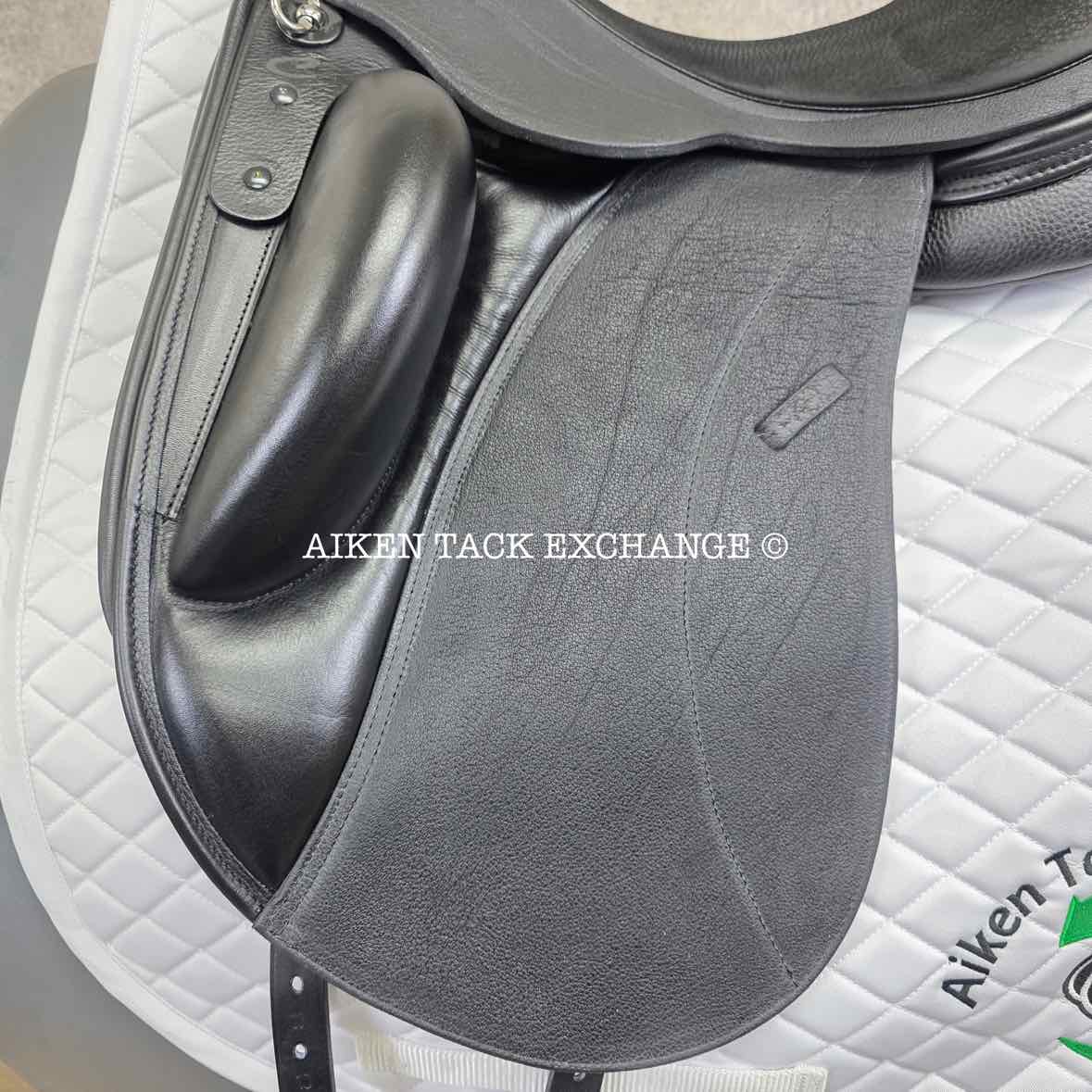 2025 Custom Saddlery Wolfgang Constanze 2 Monoflap Dressage Saddle, 17.5" Seat, Adjustable Tree, Wool Flocked Panels