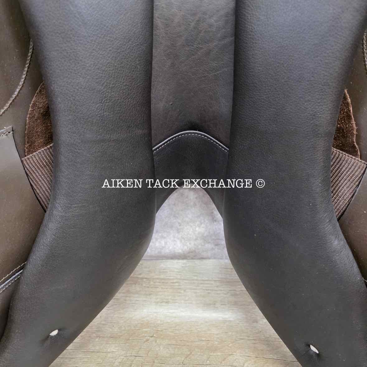 HDR - Henri de Rivel Phoenix IGP Monoflap Jump Saddle, 17" Seat, Adjustable Tree - Changeable Gullet, Foam Panels