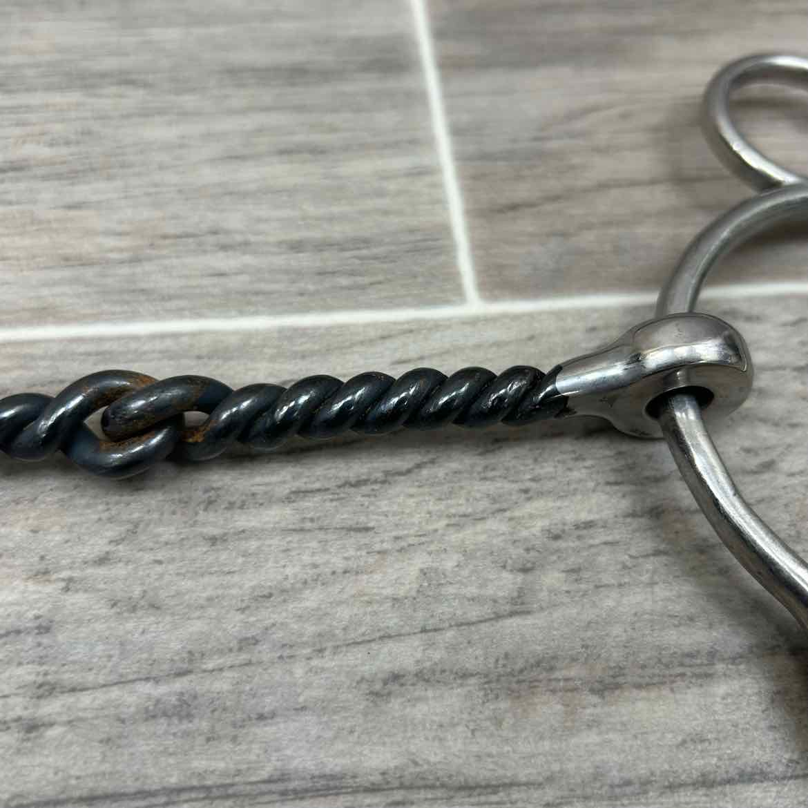 Single Joint Twisted Sweet Iron Wonder Bit 5"