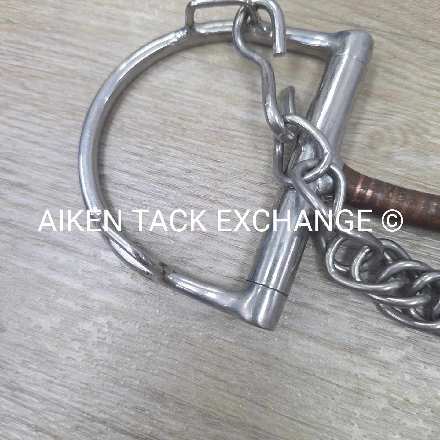 Single Joint Sweet Iron Copper Inlay D Ring Bit with Hooks & Curb Chain 5"