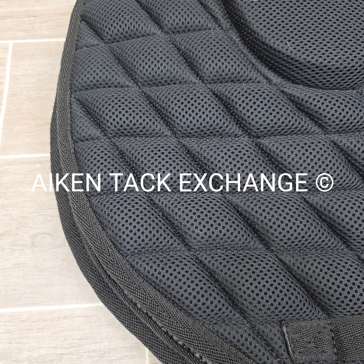Hilison Size All Purpose Black English Saddle Pads