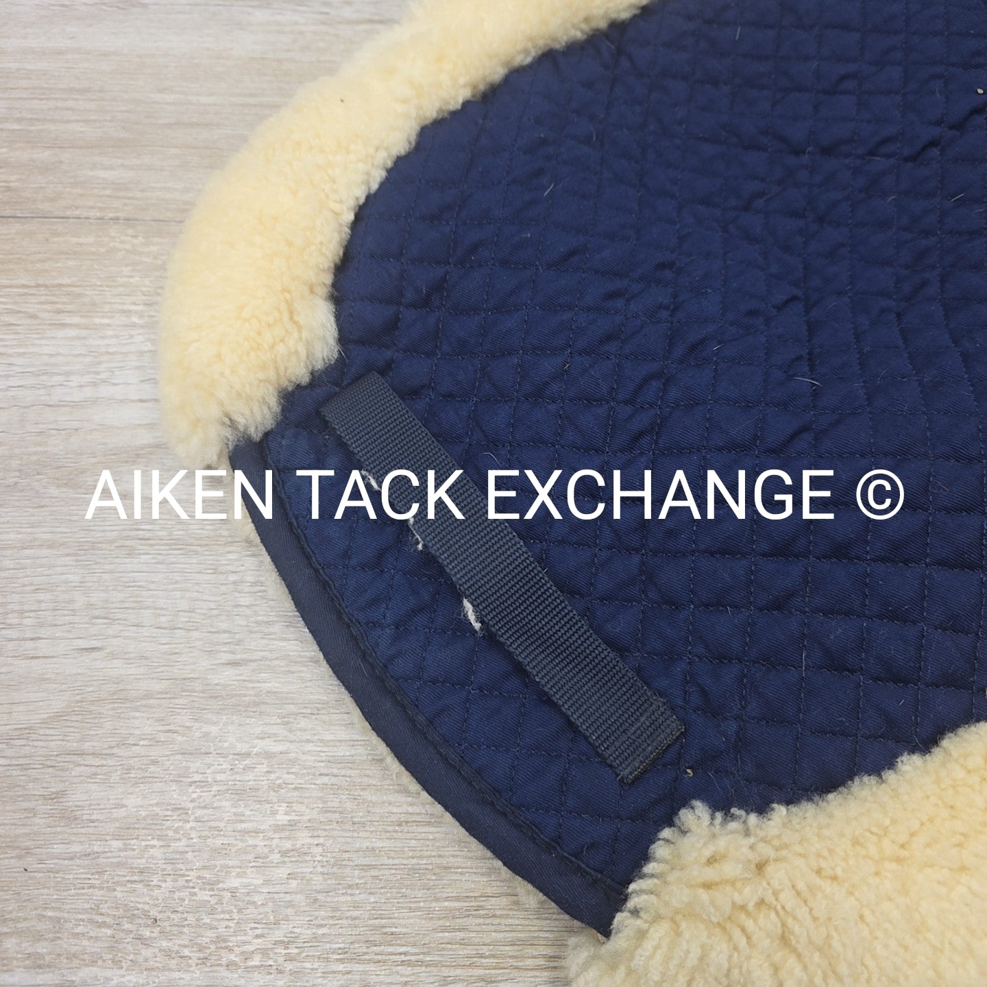 Engel Lammfell Contour Dressage Saddle Pad with Full Rolled Edges