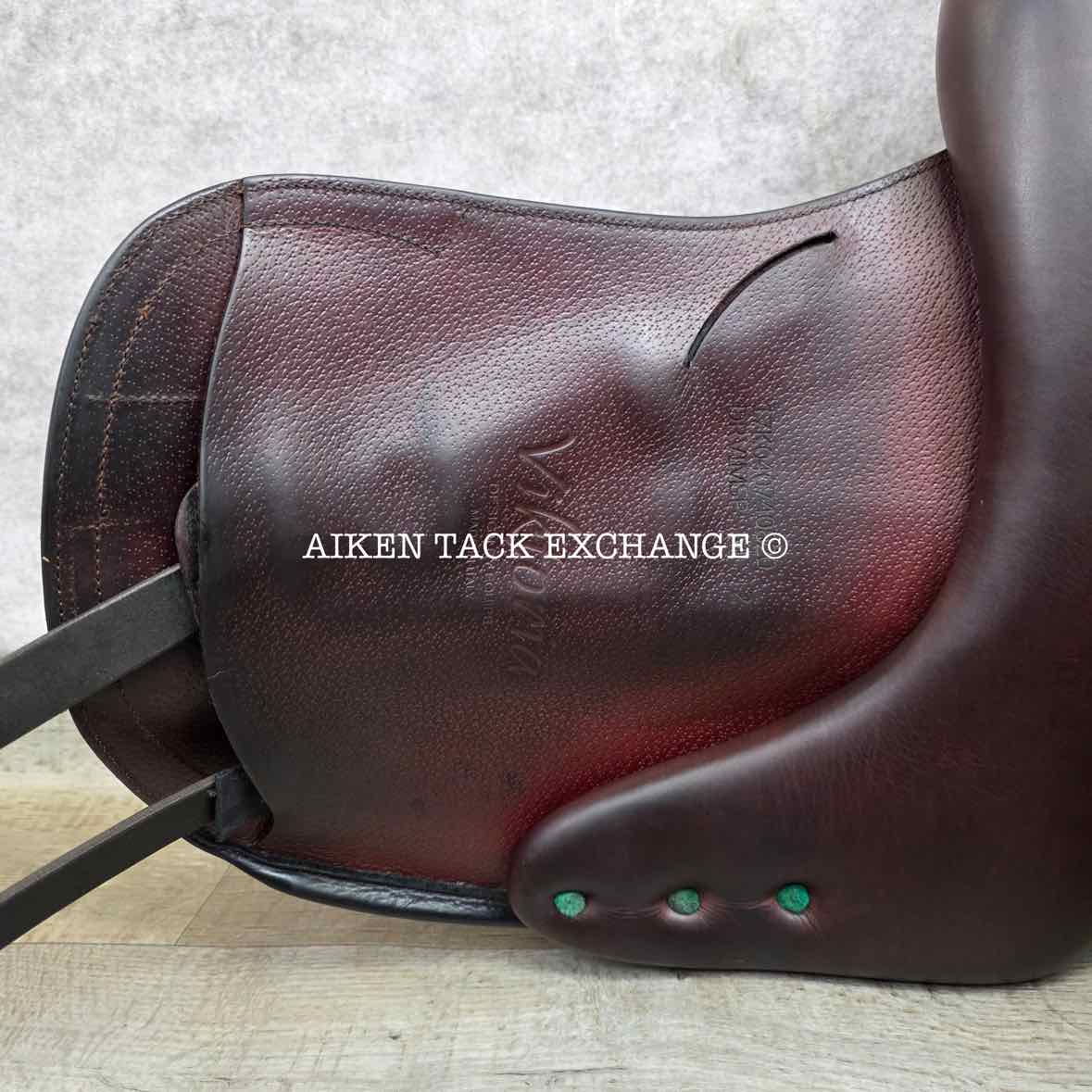 2020 Equipe Viktoria E-Carbon Monoflap Dressage Saddle, 17" Seat, Short Flap, MW/W Tree, Foam Panels
