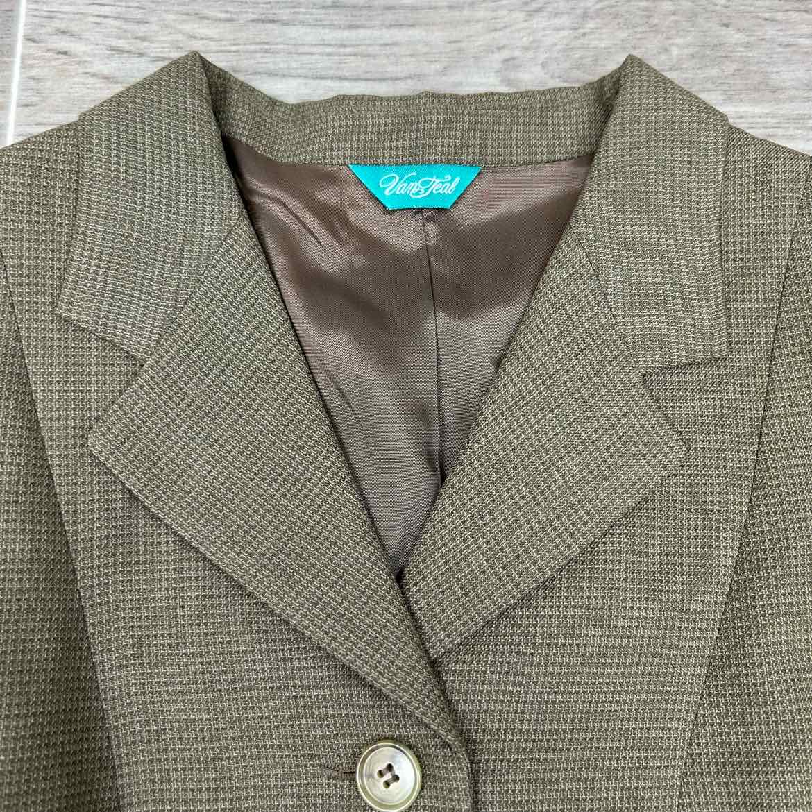 Van Teal Hunt Coat, Size 14