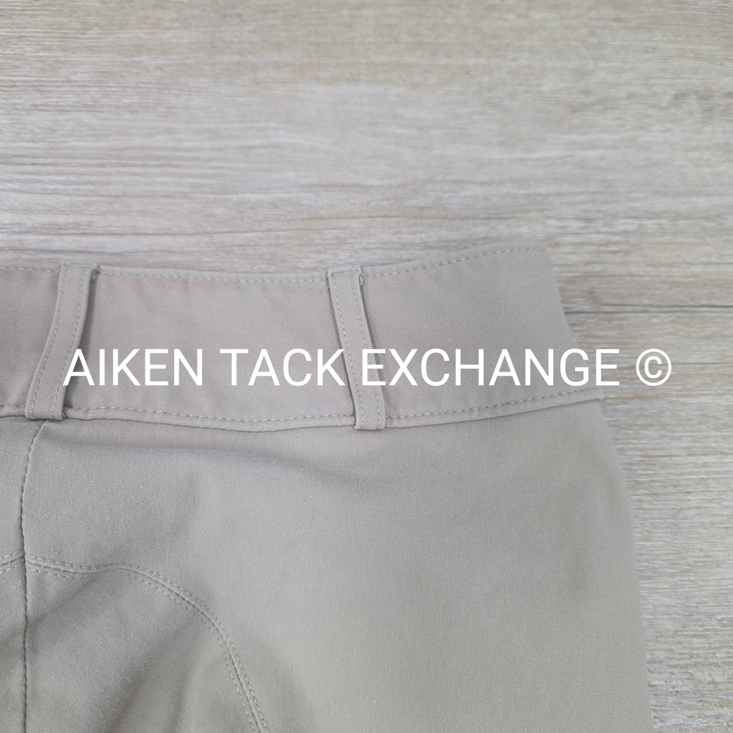 Tailored Sportsman Trophy Hunter Knee Patch Breeches, Size 14 R