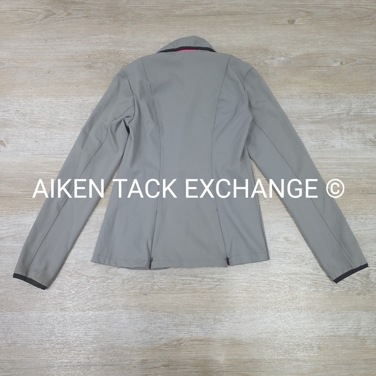 F.O.A.L Show Coat, Size Small