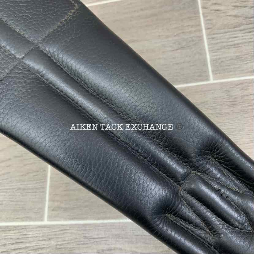 Trilogy Padded Leather Contoured Dressage Girth, Black, 26"