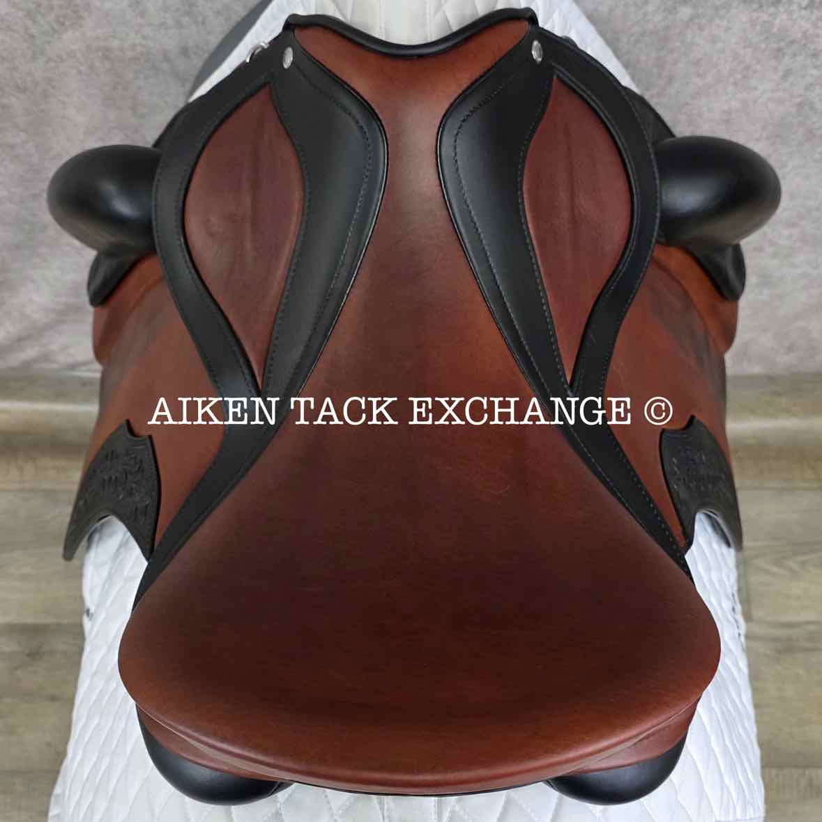 2023 Schleese Tribute Monoflap Dressage Saddle, 18" Seat, Adjustable AdapTree, Wool Flocked Panels