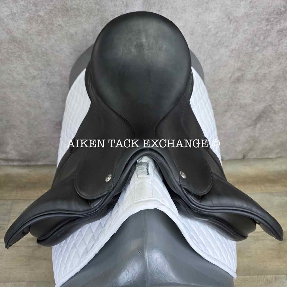 2015 MacRider Lexington Dressage Saddle, 17.5" Seat, Medium Tree, Wool Flocked Panels