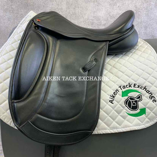 **SOLD** 2018 Hastilow Prism Elite Monoflap Dressage Saddle, 17" Seat, Wide Tree, Wool Flocked Panels