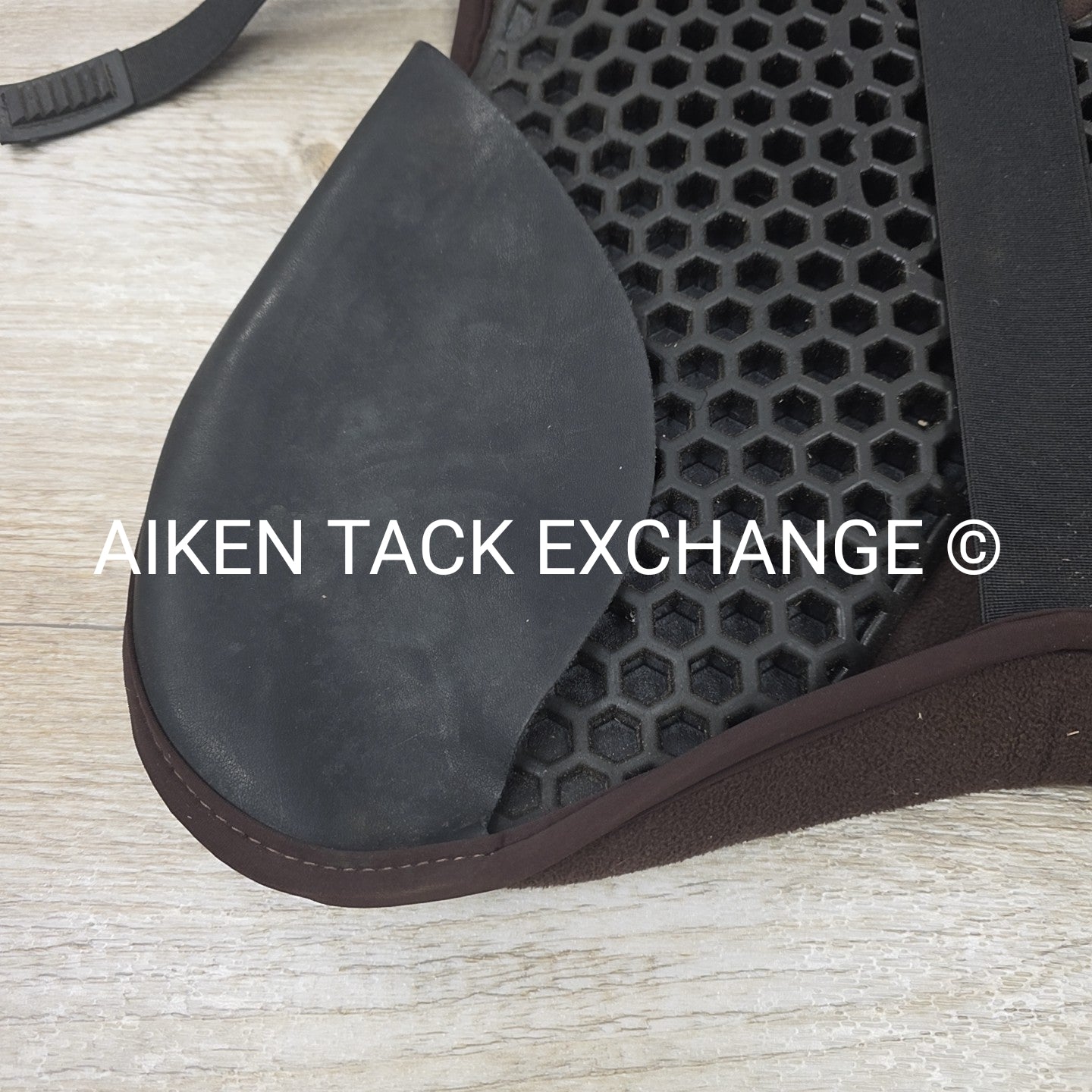 Acavallo Ortho-Coccyx Seat Saver Dressage Saddle Pad, Brown