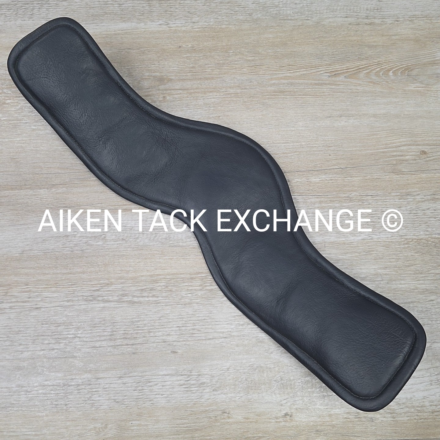 Anatomic Shoulder Relief Short Girth, Black, 24"